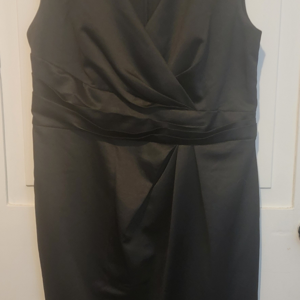 LOVELY by Adrianna Papell Black Cocktail Length Satin Dress 14